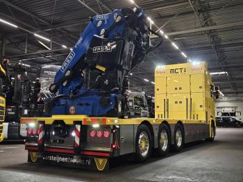 Scania S580 V8 / 8x4 / FASSI 115 t/m CRANE / RETARDER
